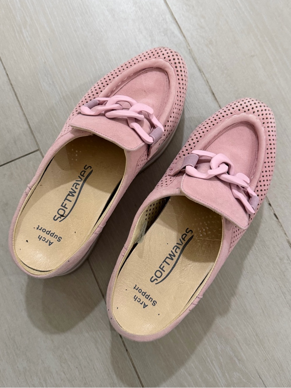 Softwaves Slip-On Comfort Mules with Decorative Chain Detail Size 7.5
